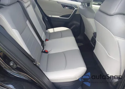 2025 Toyota Rav4 Hybrid Xle Premium z USA, uszkodzony, nr VIN JTMB6RFVXSD164043